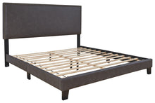 Vintasso Upholstered Bed