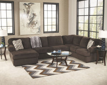 Jessa Place Sectional with Chaise