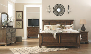 Flynnter Bedroom Set