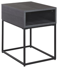 Yarlow End Table