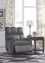 Foxfield Recliner