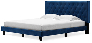 Vintasso Upholstered Bed