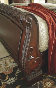 North Shore Sleigh Bed