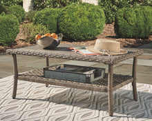 Clear Ridge Outdoor Set