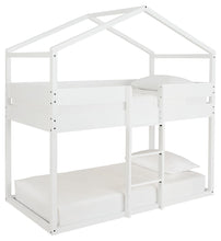 Flannibrook House Loft Bed