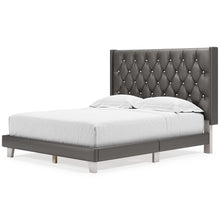 Vintasso Upholstered Bed