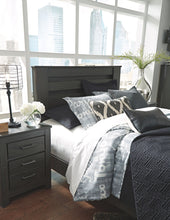 Brinxton Bedroom Set