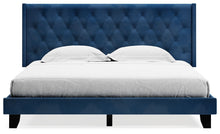 Vintasso Upholstered Bed