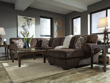 Jinllingsly Sectional with Chaise