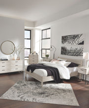 Socalle Platform Bed