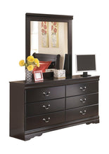 Huey Vineyard Bedroom Set