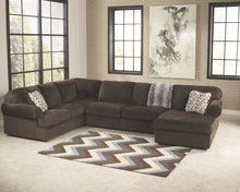 Jessa Place Sectional with Chaise