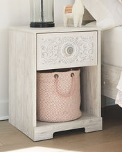 Paxberry Nightstand