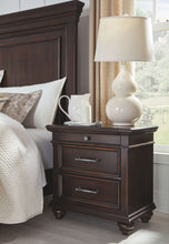 Brynhurst Bedroom Set