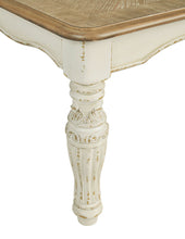 Realyn Table (Set of 3)