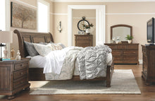 Flynnter Bedroom Set