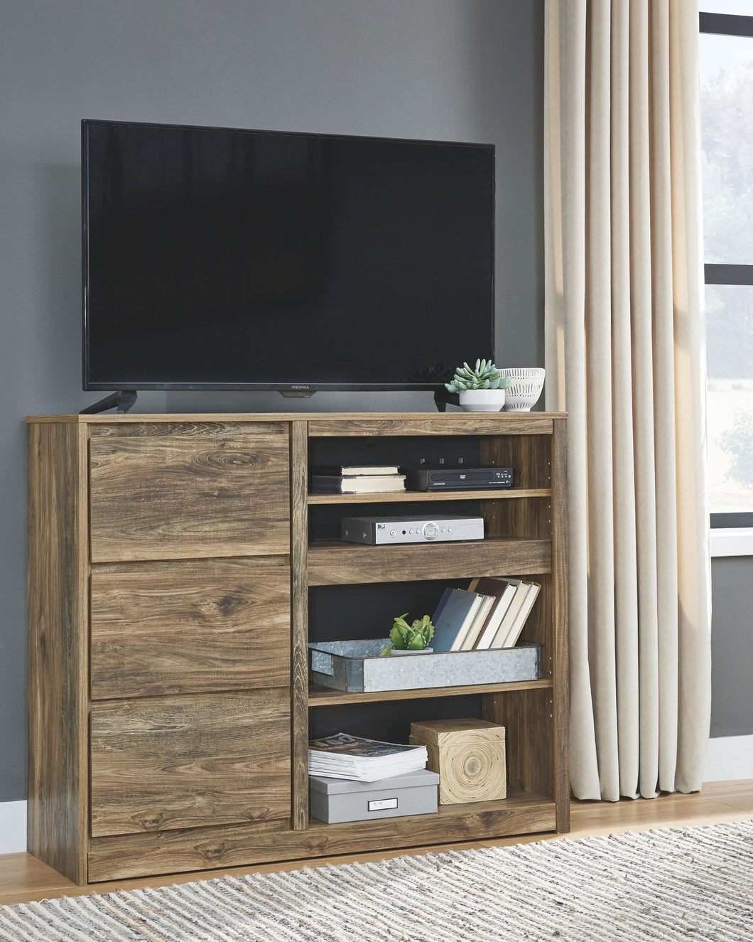 Rusthaven Media Chest