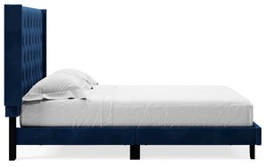 Vintasso Upholstered Bed