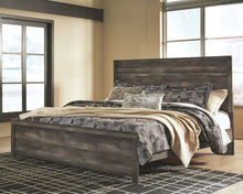 Wynnlow Panel Bed