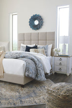 Dolante Upholstered Bed