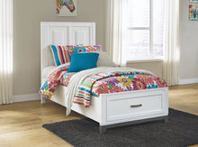 Brynburg Panel Bed