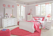 Anarasia Sleigh Bed