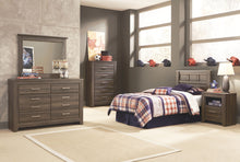 Juararo Bedroom Set