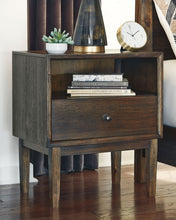 Kisper Nightstand