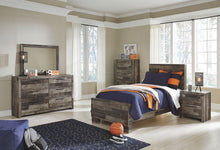 Derekson Bedroom Set