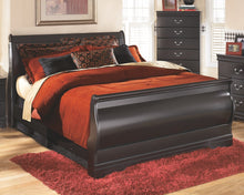 Huey Vineyard Bedroom Set