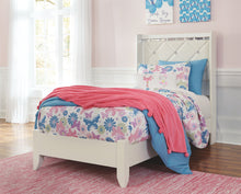 Dreamur Bedroom Set