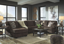 Jinllingsly Sectional with Chaise