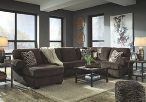 Jinllingsly Sectional with Chaise