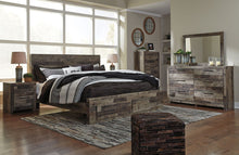 Derekson Bedroom Set