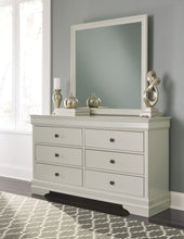 Jorstad Bedroom Set