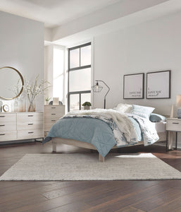 Socalle Platform Bed