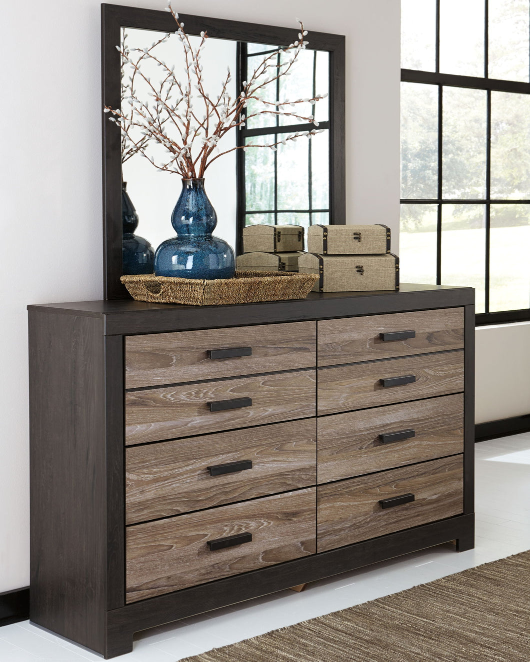 Harlinton Dresser