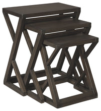 Cairnburg Accent Table (Set of 3)